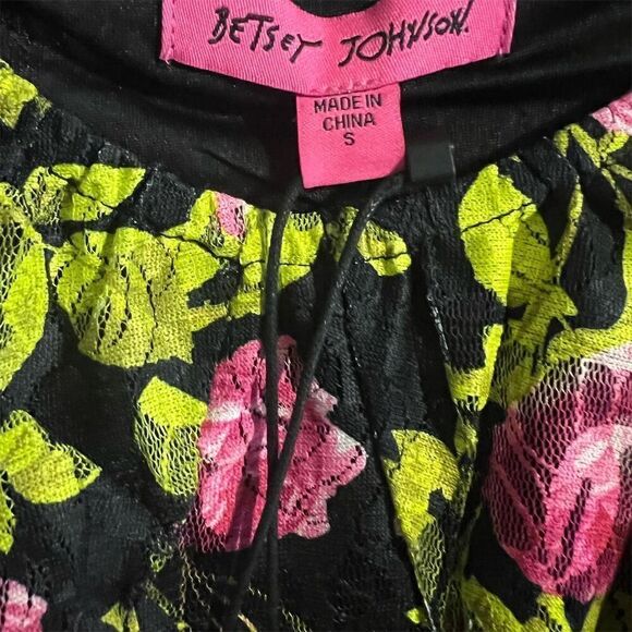 Betsey Johnson Floral Lace Mini Dress Black Short Sleeve Square Neck Women's S - Picture 6 of 6
